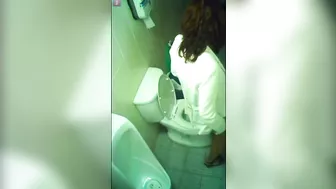 15379136 Employee toilet 02