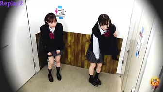 EE-559 03 Toilet voyeur: schoolgirls fighting for the turn to pee first!