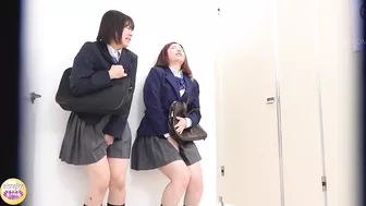 SL-571 02 School girls panicky run to restroom for emergency pee! VOL. 2