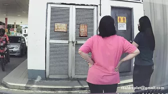 D0068 - Very Desperate Chinese Woman Waiting Toilet in Frustration, SifangKTV, DesperVids