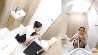 SL-602 04 Female student with the urge to urinate, had to peeing in males staff toilet