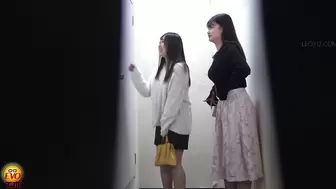 EE-771 02 Girls barely holding their pee while waiting by the toilet door. VOL. 5