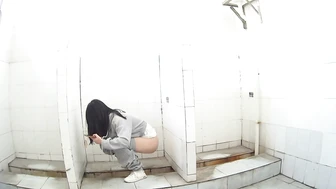 Open Public Toilet 4