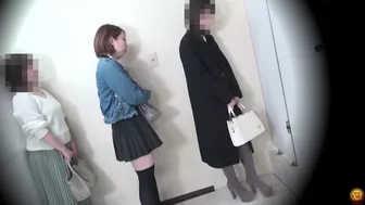 DLEE-567 04 Wetting in line to the popular female toilet, , DesperVids