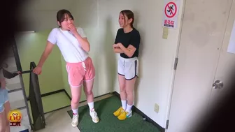 EE-582 06 On the verge of wetting: school girls in gym clothes peeing after reaching their holding limit, Wandering Voyeur, DesperVids