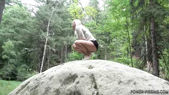 Naomi - Big stone, big stream (025)