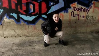 Ivette - Underpass excercising