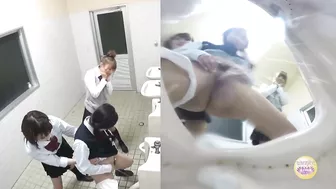 SL-123 01 Girls school students pissing standing up in boy’s toilet