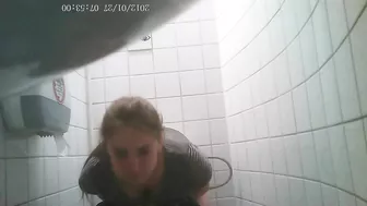 Hidden camera in the student toilet 03