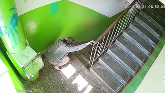 Drunk girl pisses in stairwell