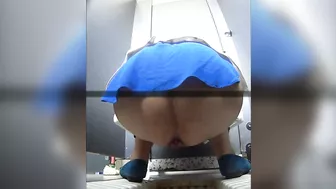 hidden cam public toilet 13-17