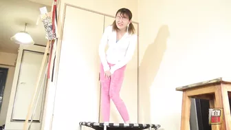 JG-464 06 Jigadori - girls peeing desperation at home VOL 2