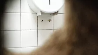 young girl pees extremly (true spy)